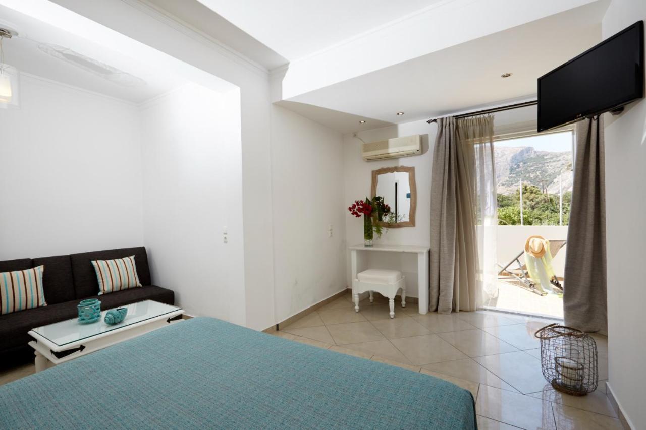 Hermes Hotel Kamari  Ngoại thất bức ảnh