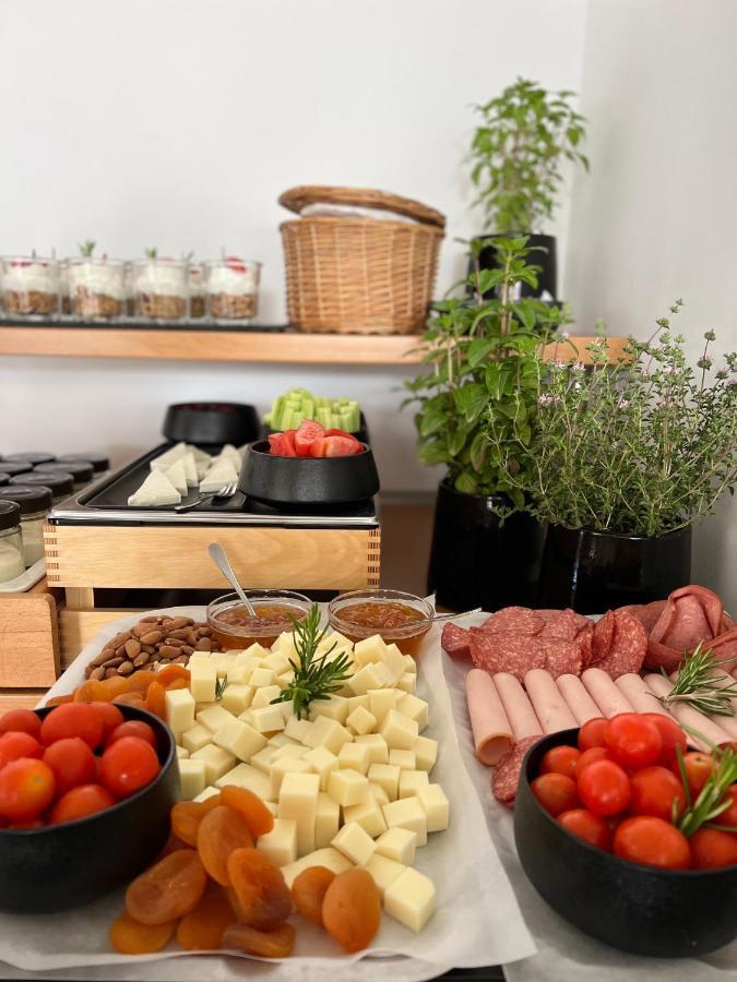 Hermes Hotel Kamari  Ngoại thất bức ảnh