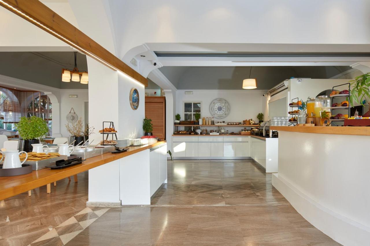 Hermes Hotel Kamari  Ngoại thất bức ảnh