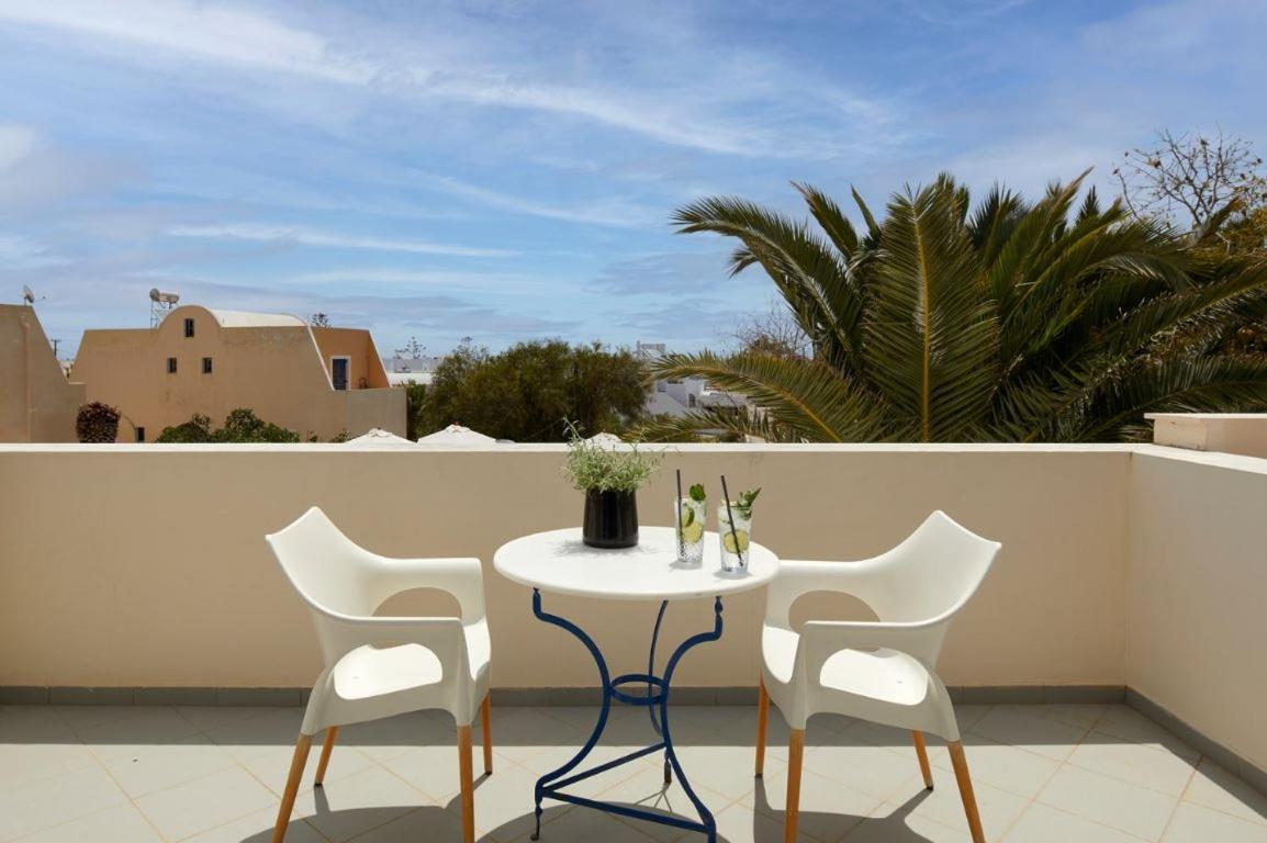 Hermes Hotel Kamari  Ngoại thất bức ảnh